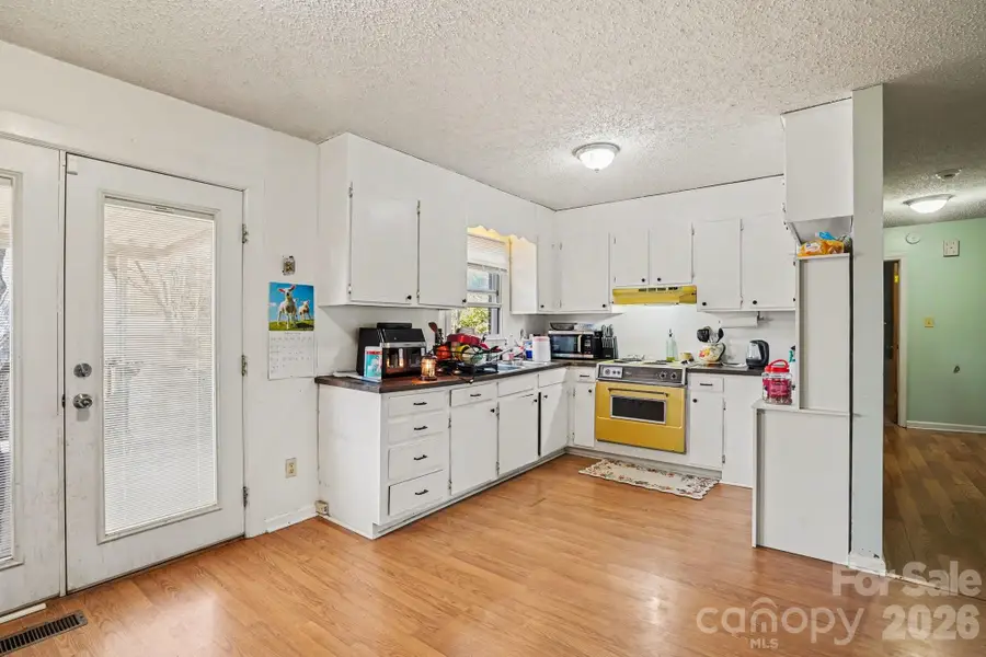 1004 Oakwood Avenue, Kannapolis, NC 28081 - #3