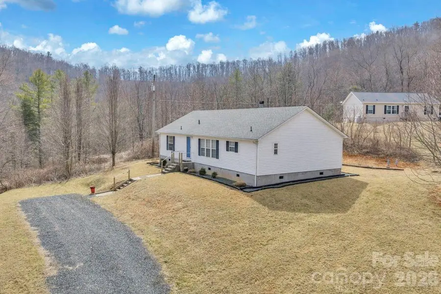 401 Lynn Gap Road, Spruce Pine, NC 28777 - #2