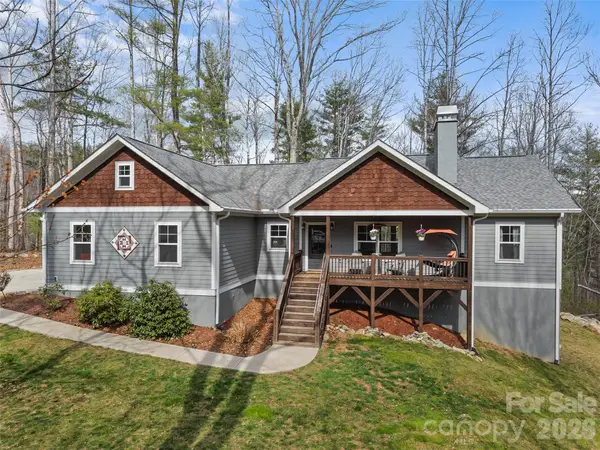 72 Summer Shade Court, Edneyville, NC 28792