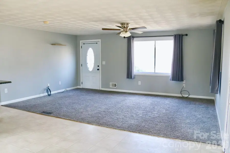 2280 19th Avenue Ne, Hickory, NC 28601 - #3