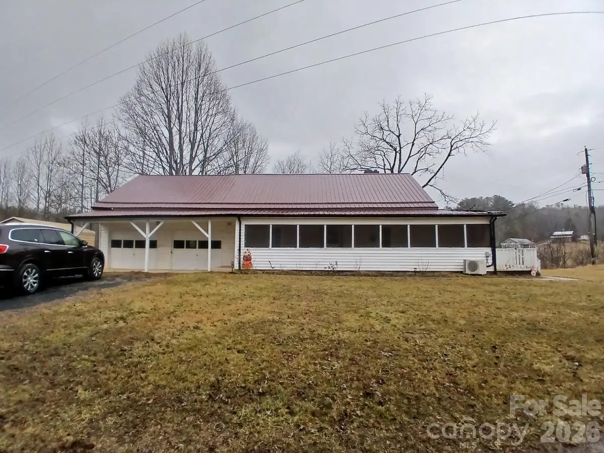 262 Blackberry Lane, Bakersville, NC 28705 - #1