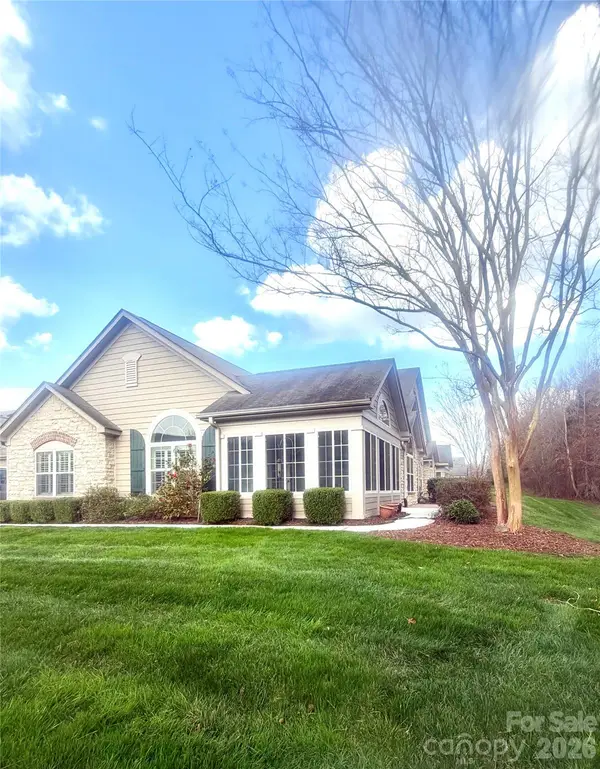 3524 S Bank Court, Matthews, NC 28105