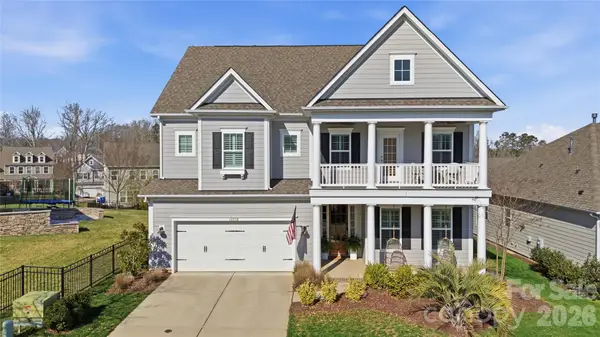 12516 Es Draper Drive, Huntersville, NC 28078