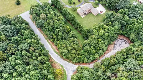 000 17th Street Court Ne #1-14, Hickory, NC 28601