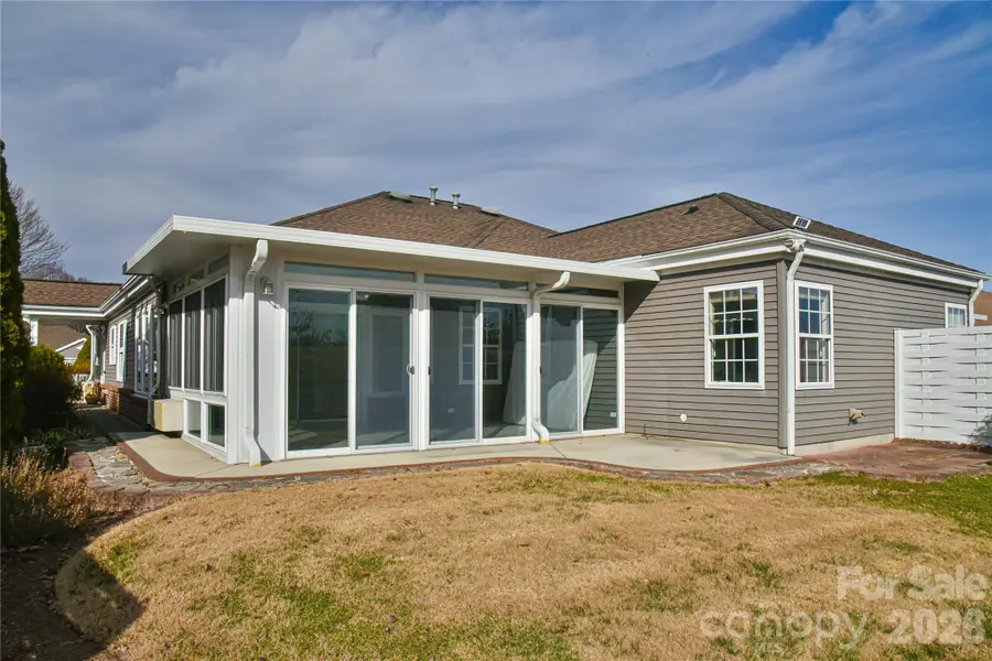 4 Heather Way #B, Candler, NC 28715 - #2