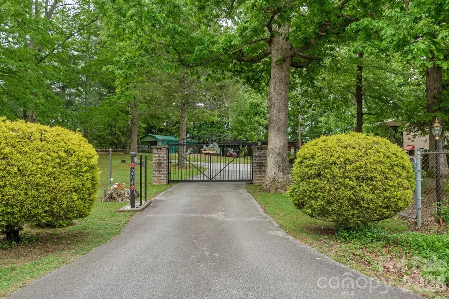 204 Reed Drive, Flat Rock, NC 28731 - #2