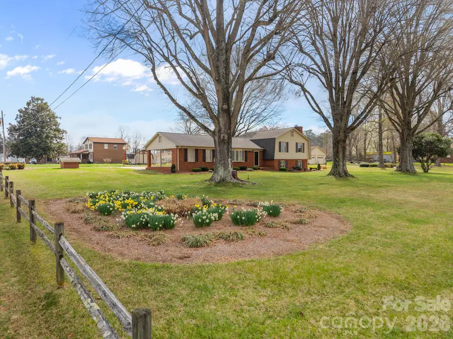 1070 Dunns Mountain Road, Salisbury, NC 28146 - #2