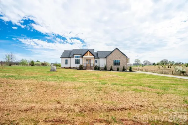 1353 Maple Lee Court, Lincolnton, NC 28092