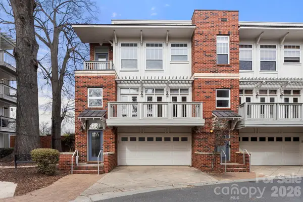 915 Gracie Way, Charlotte, NC 28204