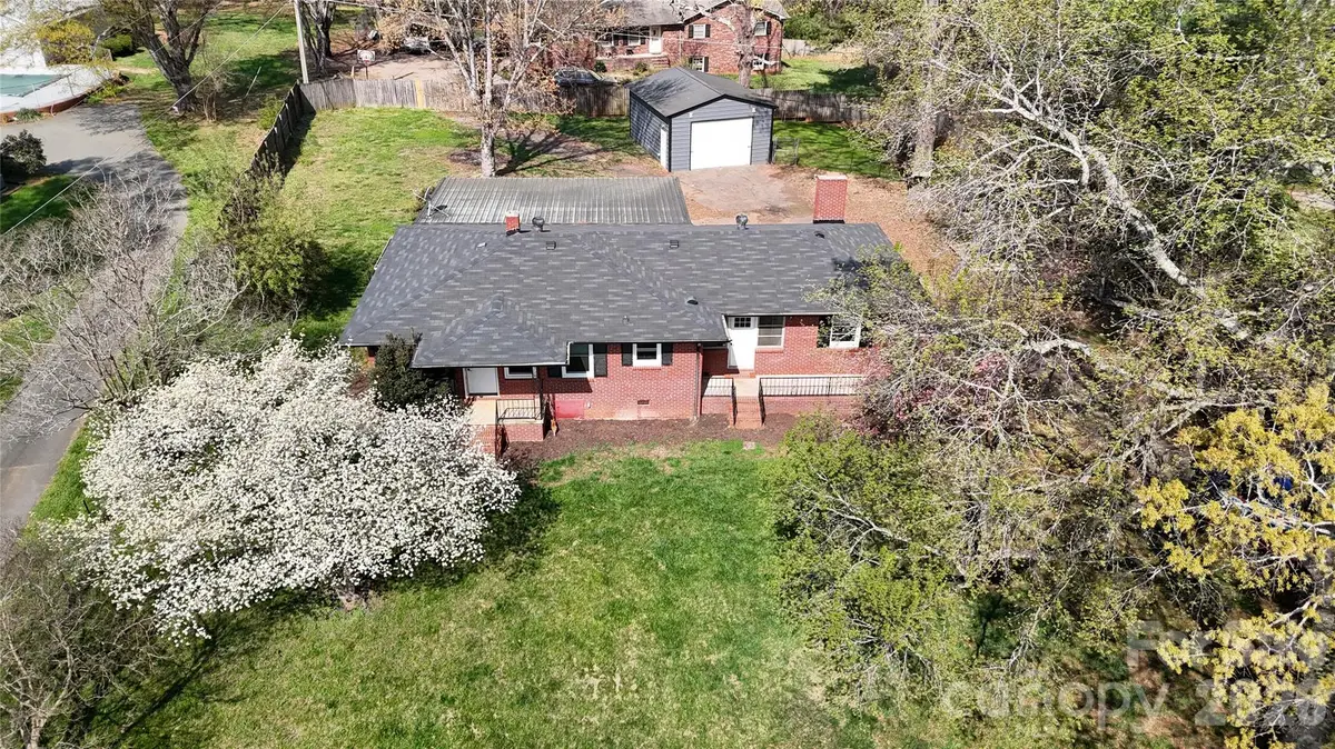 2988 Laboratory Road, Lincolnton, NC 28092 - #1