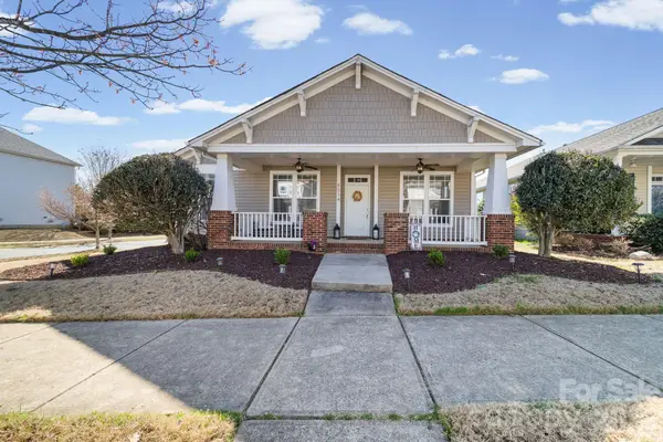 8034 Cottsbrooke Drive, Huntersville, NC 28078