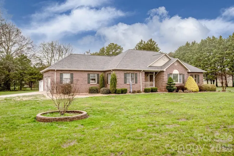 140 Della Drive, Statesville, NC 28625 - #2