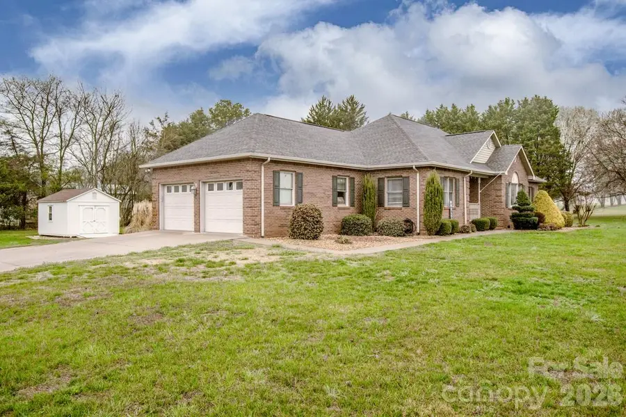 140 Della Drive, Statesville, NC 28625 - #3