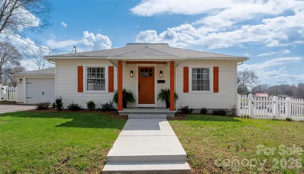 411 W Sycamore Street, Lincolnton, NC 28092