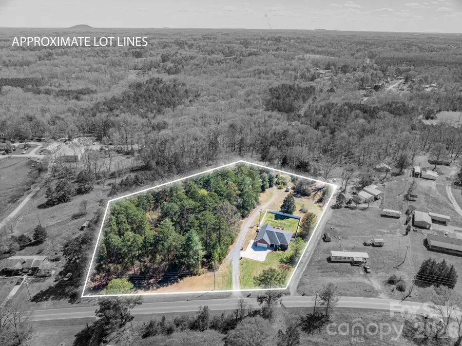 140 Huffstetler Lake Road, Dallas, NC 28034 - #3