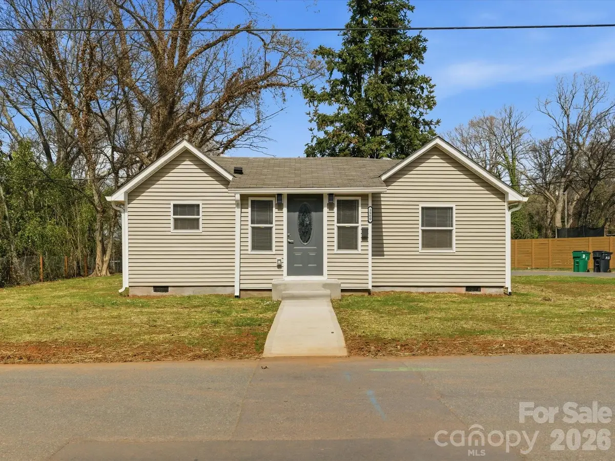 3900 Plainview Road, Charlotte, NC 28208 - #1