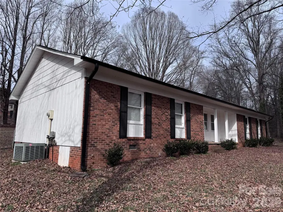 1511 Old Carriage Drive, Newton, NC 28658 - #3