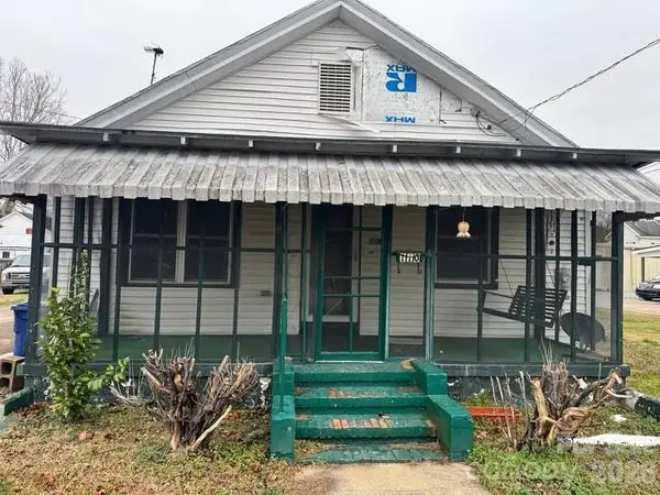 110 N Oakum Street, Edenton, NC 27932