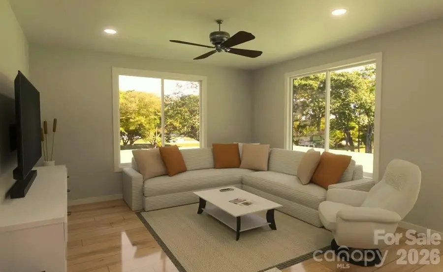 1905 9th Street Se, Hickory, NC 28602 - #2