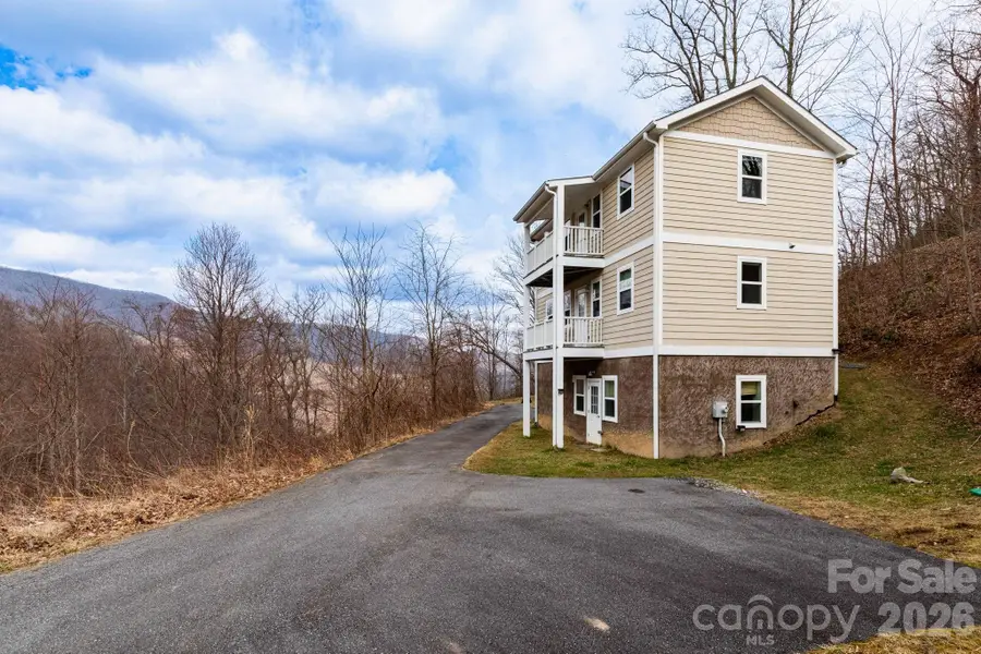 14 Lila Lane, Clyde, NC 28721 - #3