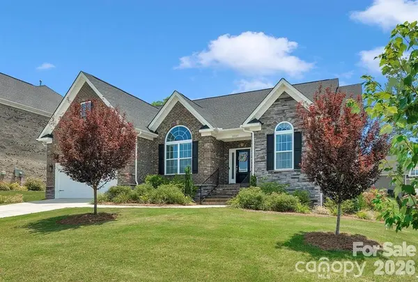 10885 Greenvale Drive, Harrisburg, NC 28075