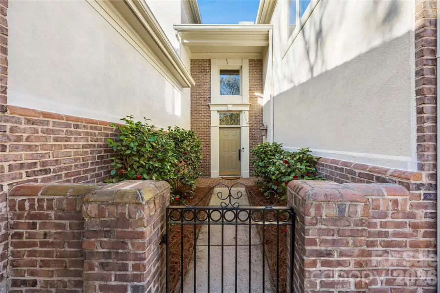 8934 Challis Hill Lane, Charlotte, NC 28226 - #3