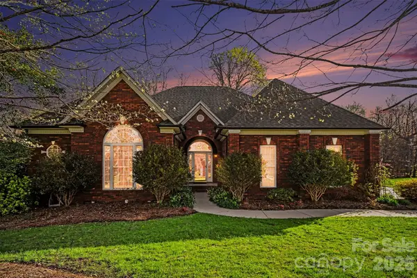 8407 Locksley Drive, Harrisburg, NC 28075