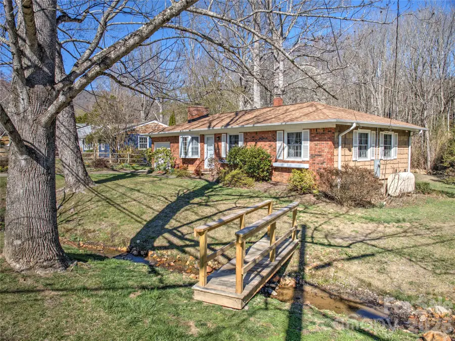 879 New Haw Creek Road, Asheville, NC 28805 - #3