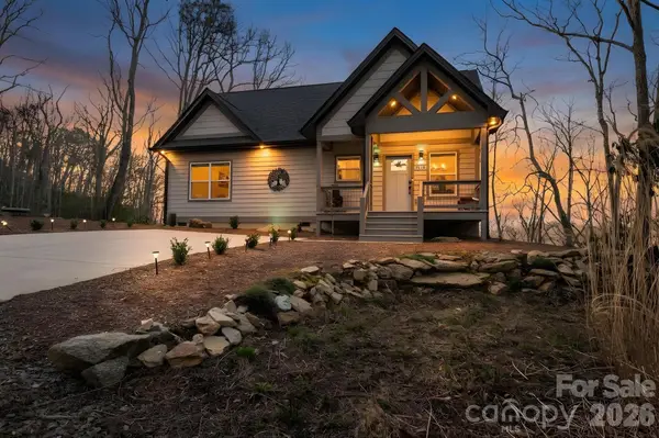 1474 Locust Grove Road, Hendersonville, NC 28792