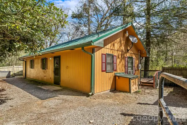 242 Plott Balsam Road, Maggie Valley, NC 28751