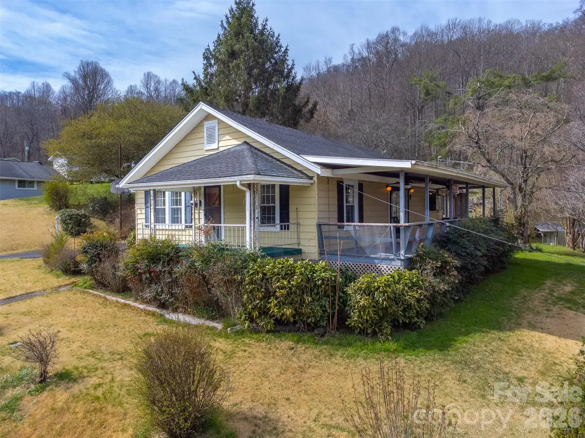 318 Sunrise Park, Sylva, NC 28779 - #1