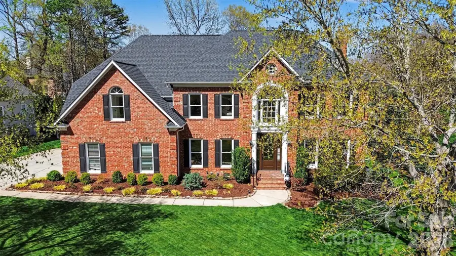 8710 Oakthorpe Drive, Charlotte, NC 28277 - #2