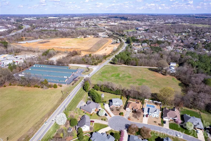 539 Gatsby Place Nw, Concord, NC 28027 - #3