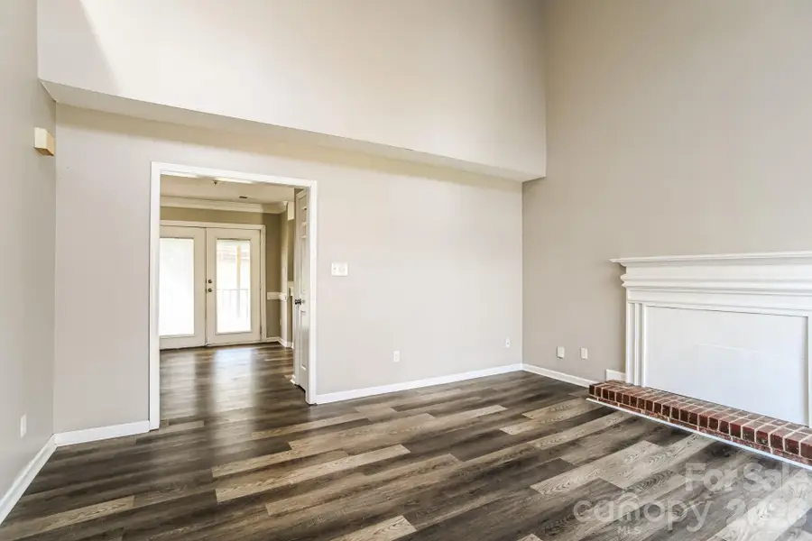 8425 Woodford Bridge Drive, Charlotte, NC 28216 - #3