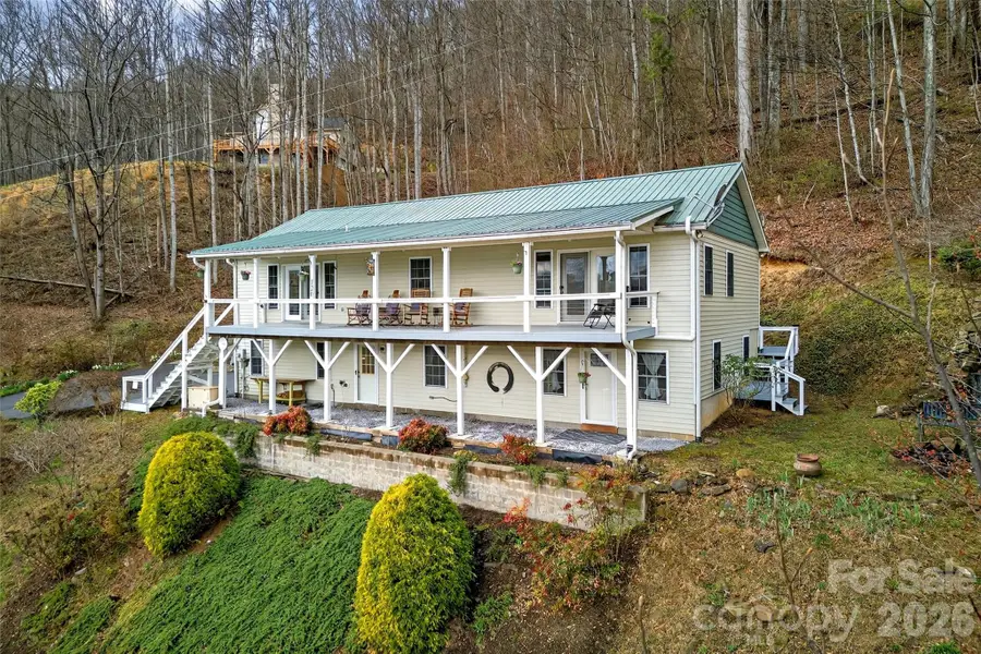 120 Mountain Mist Lane, Waynesville, NC 28785 - #2