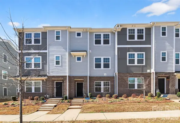3718 Memorial Parkway, Charlotte, NC 28217