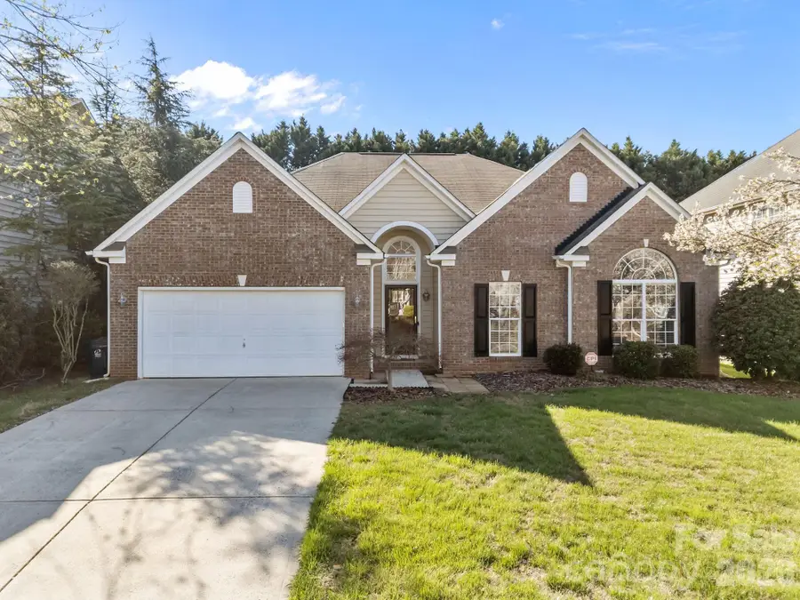 12602 Kemerton Lane, Huntersville, NC 28078 - #2