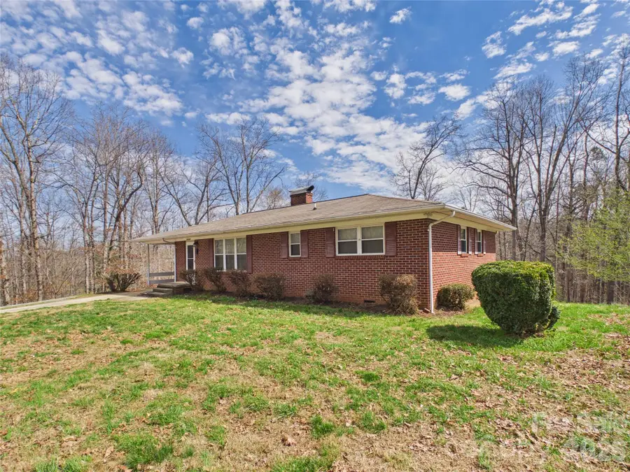 1331 Idlewood Street Sw, Lenoir, NC 28645 - #3