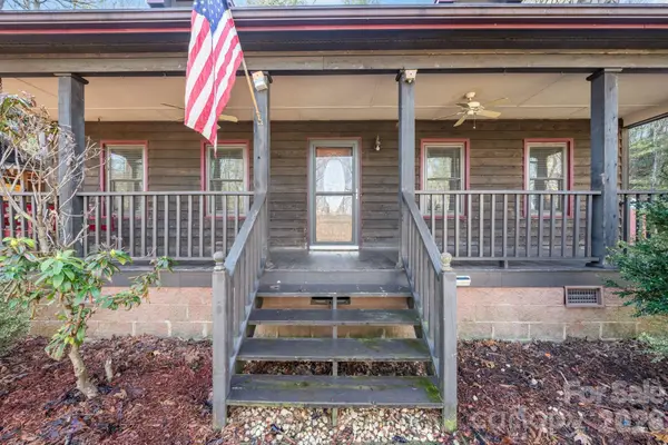 1481 Levi Lane, Lenoir, NC 28645