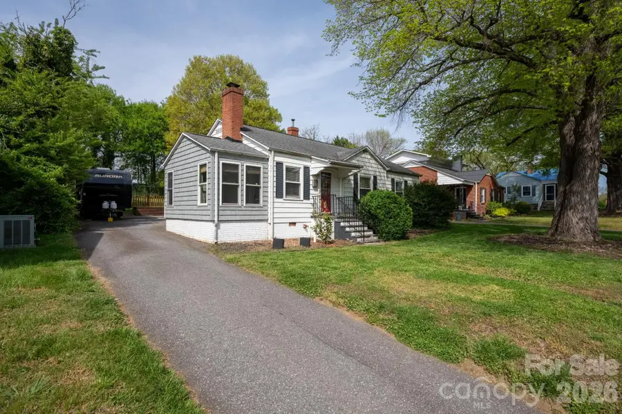 1339 11th Street Nw, Hickory, NC 28601 - #3