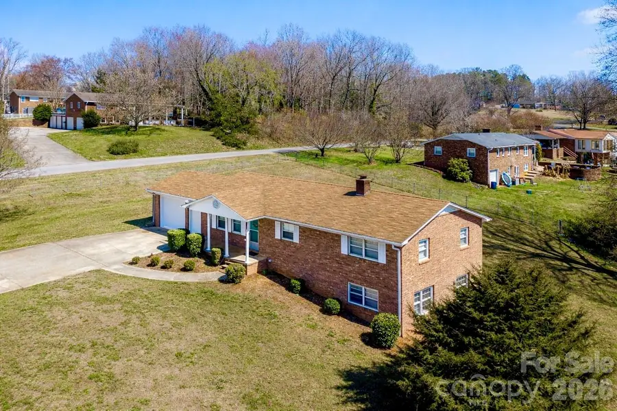 286 Valley Road, Hickory, NC 28601 - #3