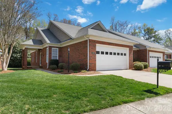 3832 Misty Glen Court, Matthews, NC 28105