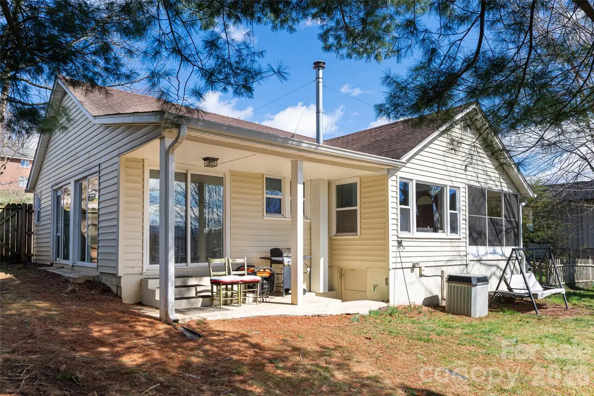 203 Pine Street, Candler, NC 28715 - #1