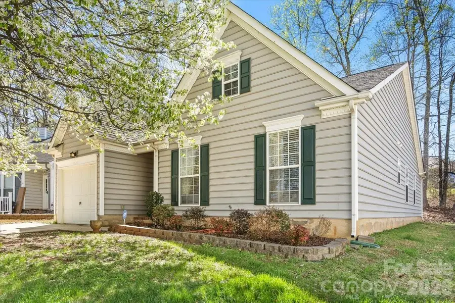 8636 Warwick Crest Lane, Charlotte, NC 28215 - #2