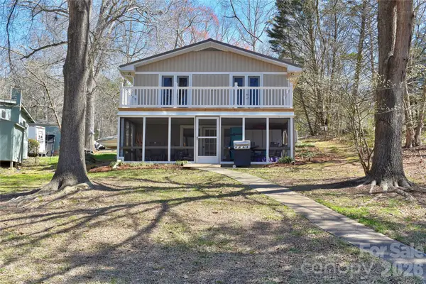 320 Pinehaven Drive, Badin Lake, NC 28127