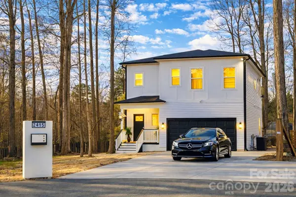 2415 Kimway Drive, Matthews, NC 28105