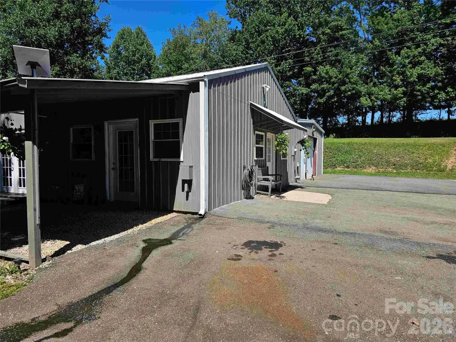 669 Old Lowgap Road, Mount Airy, NC 27030 - #2