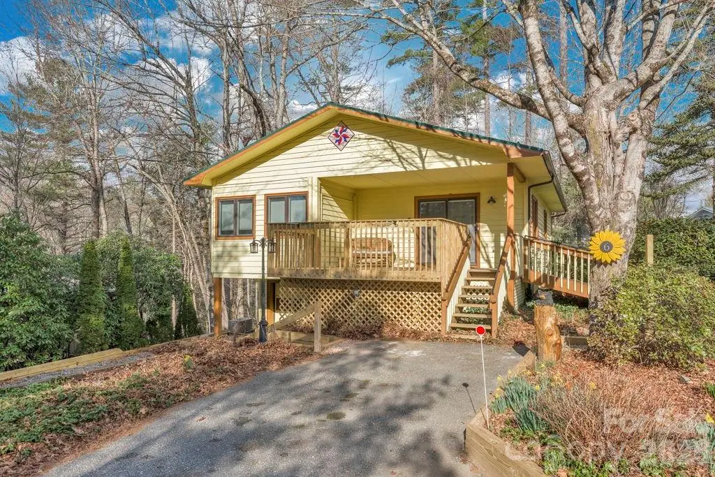 6 Ridgewood Lane, Newland, NC 28657 - #1