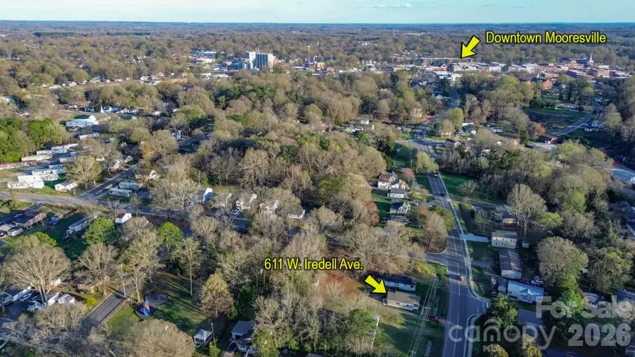 611 W Iredell Avenue, Mooresville, NC 28115 - #2