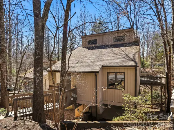 14 Cedarwood Drive, Asheville, NC 28803